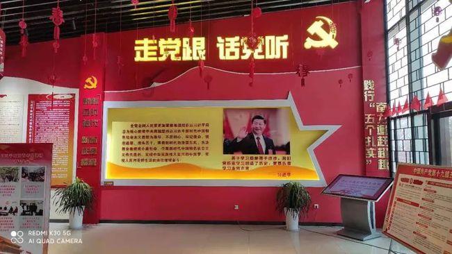白球进黑洞选关版